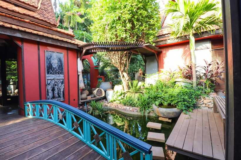 Siem Reap: 3-Hour Behind-the-Scenes Tuk-Tuk Tour - Khmer Ceramics and local craft