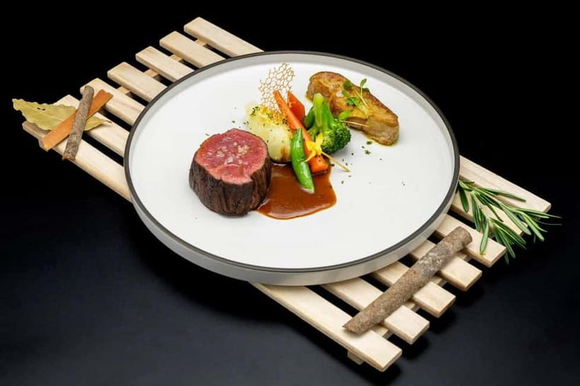 Siem Reap: A Spectacular Show with Optional Dinner - The optional hotel pickup and evening timing