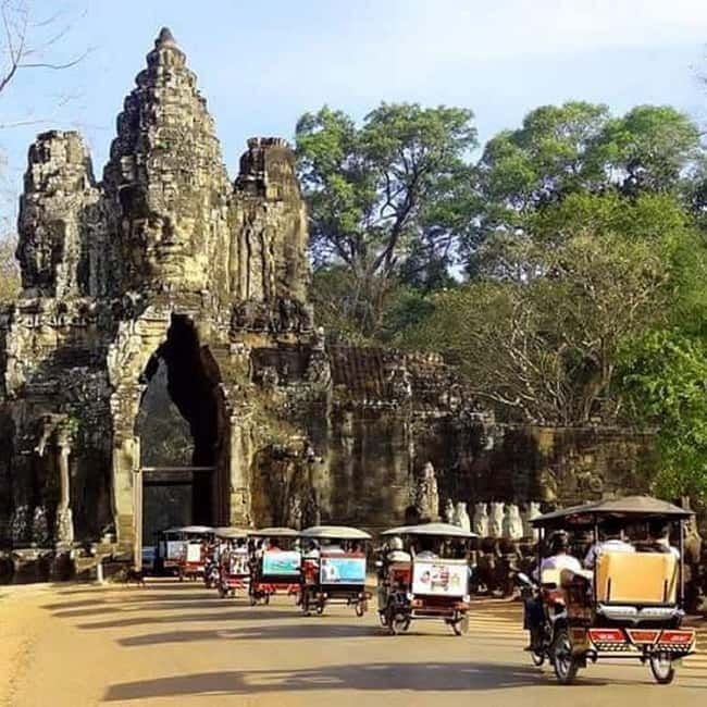 Siem Reap: Angkor 1-Day Private Tour with Sunset or Sunrise - What this private Angkor tour does well