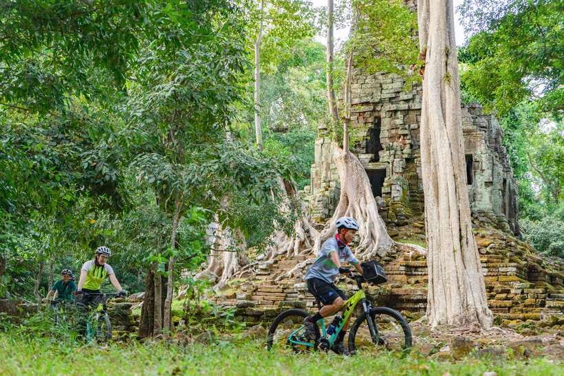 Siem Reap: Angkor Sunset Bike & Boat Tour /E-Bike Available - Key points at a glance