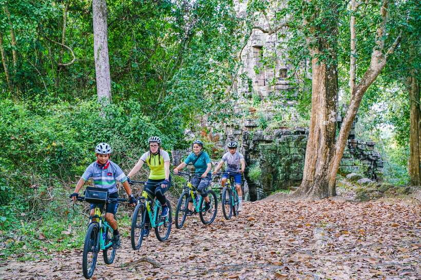 Siem Reap: Angkor Sunset Bike & Boat Tour /E-Bike Available - Weather, fitness, and what to pack