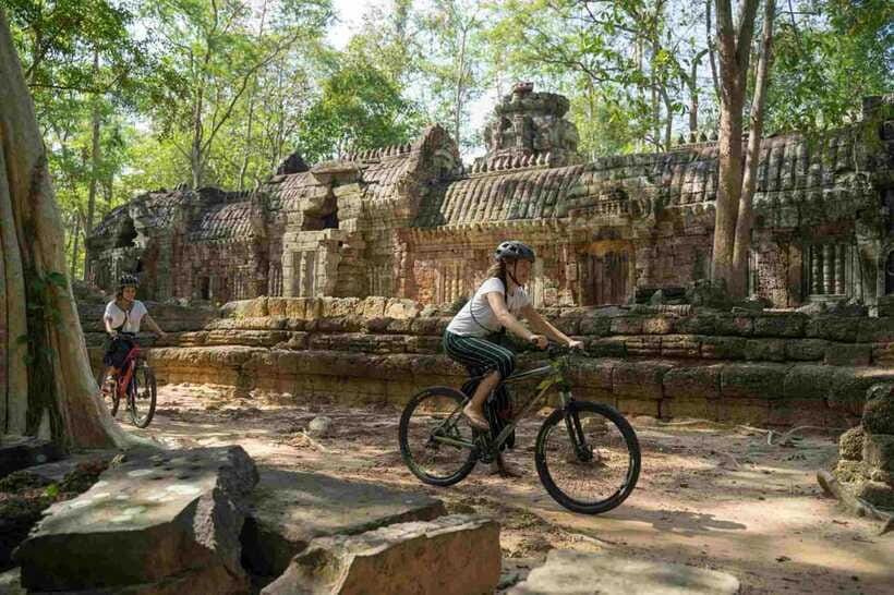 Siem Reap: Angkor Temples Off-Track Bicycle Tour - Lunch in the jungle, not back in town