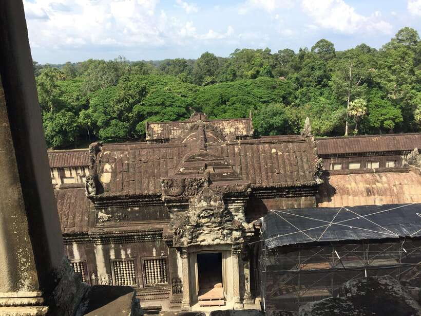 Siem Reap: Angkor Wat Half-Day Trip with Local Guide - Cancellation and booking flexibility
