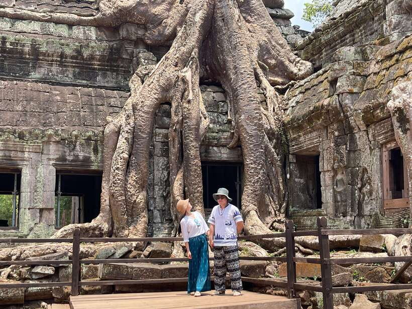 Siem Reap: Angkor Wat Private full Day Tour - Angkor Thom and the South Gate