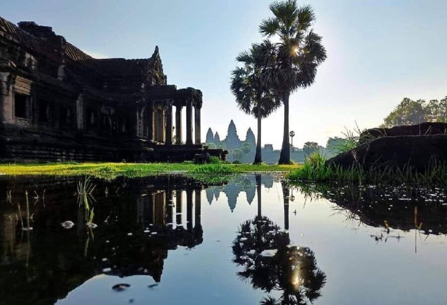 Siem Reap: Angkor Wat Small-Group Day Tour - Two hours at Angkor Wat