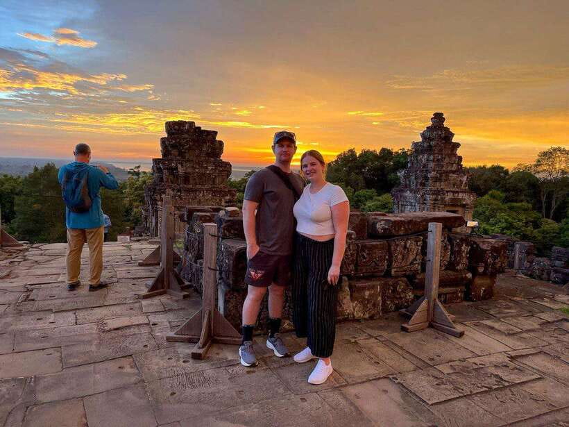 Siem Reap: Angkor Wat Small-Group Day Tour and Sunset - A full day among Angkor’s greatest temples