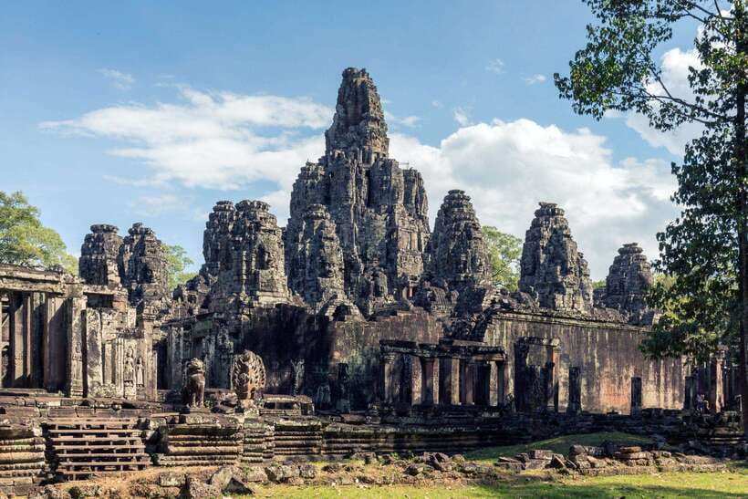 Siem Reap: Angkor Wat Small-Group Full Day Tour and Sunset - Ta Prohm, where trees take over the temple