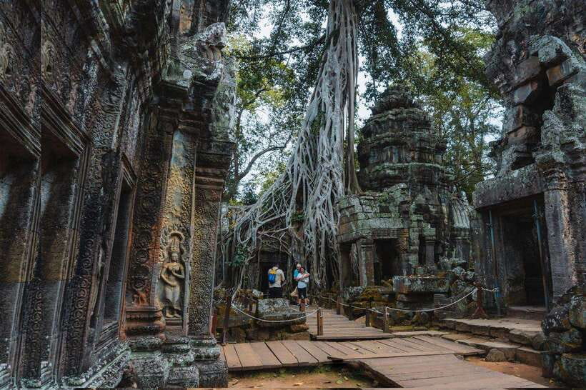 Siem Reap: Angkor Wat Small-Group Full Day Tour and Sunset - Transport, guides, and the pace of the day