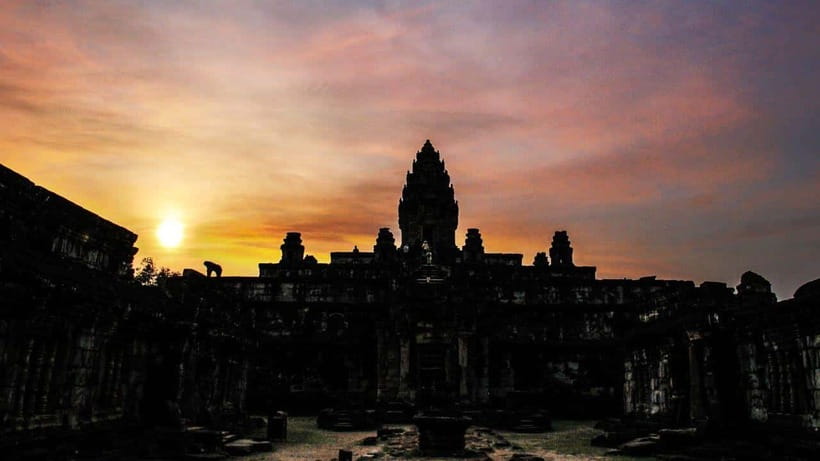 Siem Reap: Angkor Wat: Small-Group with Sunset Tour - What this Angkor day gives you for $19