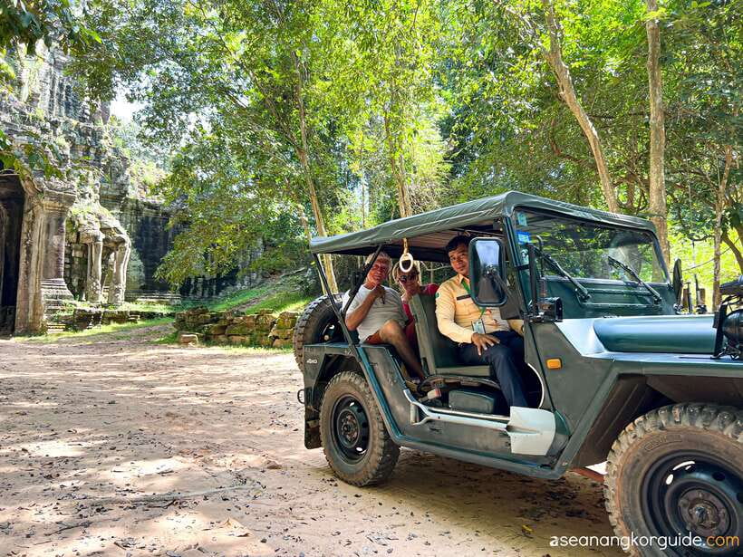 Siem Reap: Angkor Wat Sunrise and Market Tour by Jeep - Victory Gate and the old Angkor Thom defenses