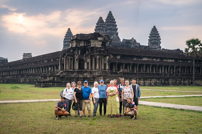 Siem Reap: Angkor Wat Sunrise Bike Tour & Jungle Breakfast - 4:30 am: leaving Siem Reap for Angkor Wat