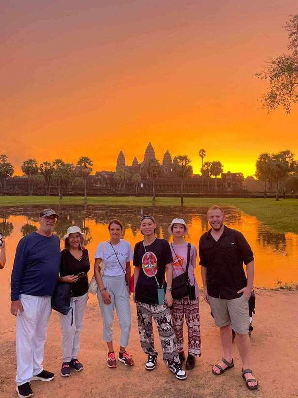 Siem Reap: Angkor Wat Sunrise or Sunset Guided Tour - Buying the Angkor temple pass before pickup