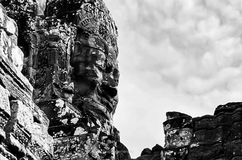 Siem Reap: Angkor Wat Sunrise or Sunset Guided Tour - The guides are the heart of the day