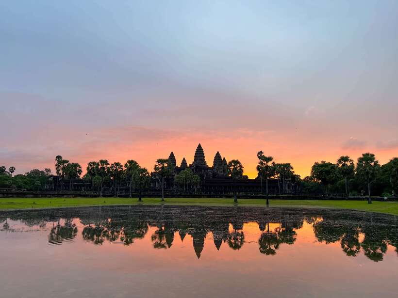 Siem Reap: Angkor Wat Sunrise Tour via Tuk Tuk & Breakfast - A Khmer breakfast in Preah Dak village