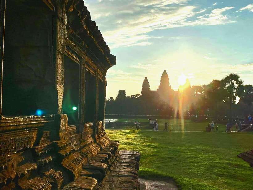 Siem Reap: Angkor Wat Sunrise Tour With Small Group - Key points at a glance