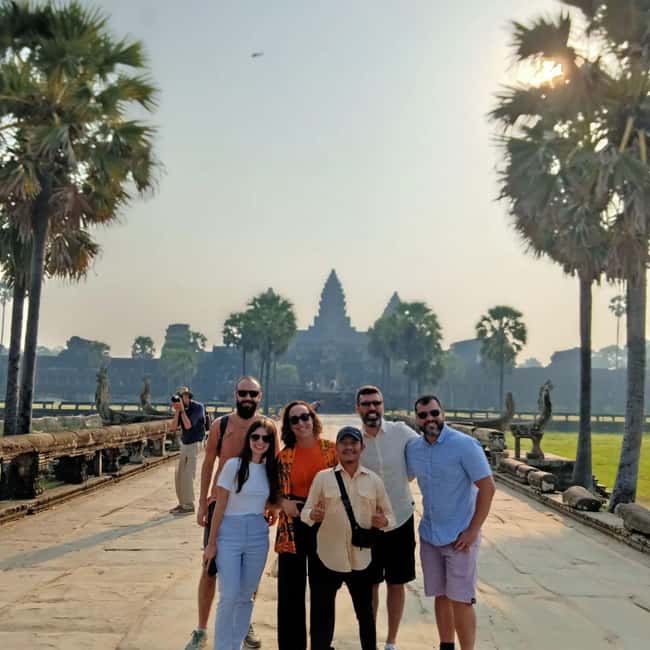Siem Reap: Angkor Wat Sunrise Tour with Spanish Guide - What the two-day route adds