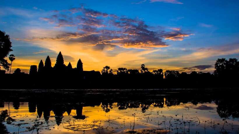 Siem Reap: Angkor Wat Temples & Phnom Kulen Park 3-Day Tour - Day one: Banteay Srey and the road to Phnom Kulen