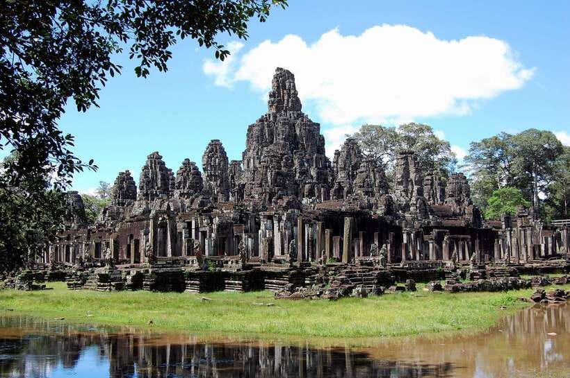 Siem Reap: Angkor Wat Tour Explore The Most Iconic Temples - Banteay Kdei, a calmer change of pace