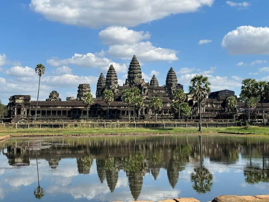 Siem Reap: Angkor Wat Tour with French-Speaking Guide - Morning pickup and choosing the right vehicle