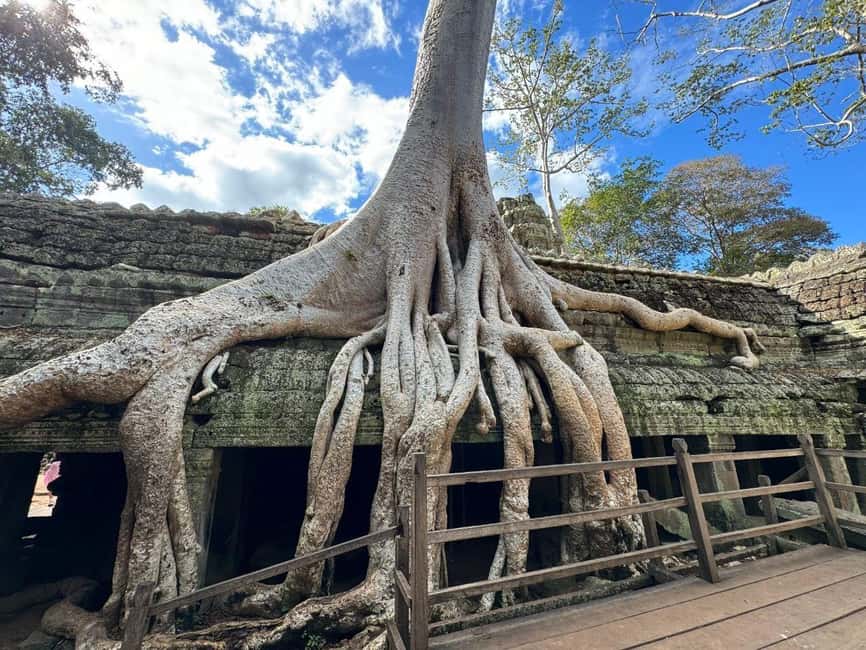 Siem Reap: Angkor Wat Tour with Italian-Speaking Guide - The two-day route adds space and variety