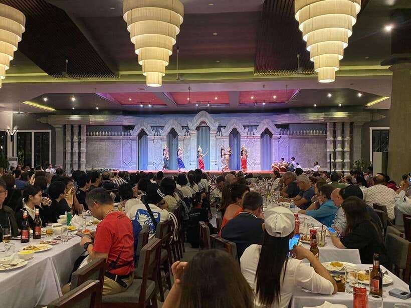 Siem Reap: Apsara Dance Show & Dinner with Tuk-Tuk Transfers - A useful evening after the temples