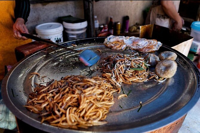Siem Reap Authentic Breakfast and Market Tour - Psar Chaa, the Old Market, and kuy teo kat