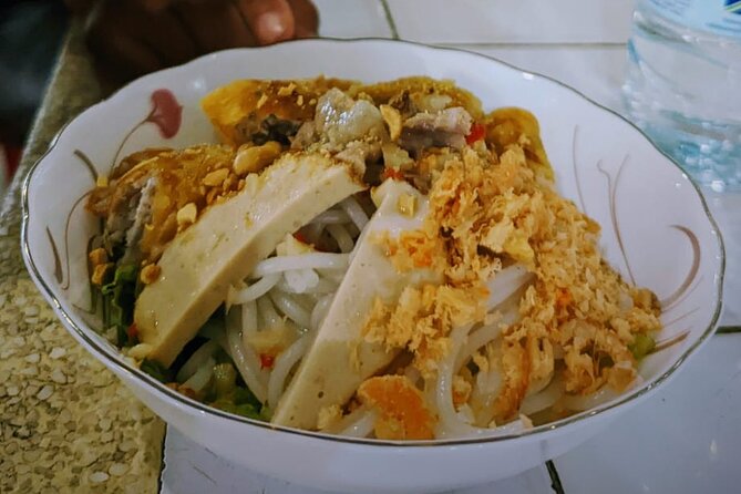Siem Reap Authentic Breakfast and Market Tour - 7:30 a.m. pickup and a small-group start