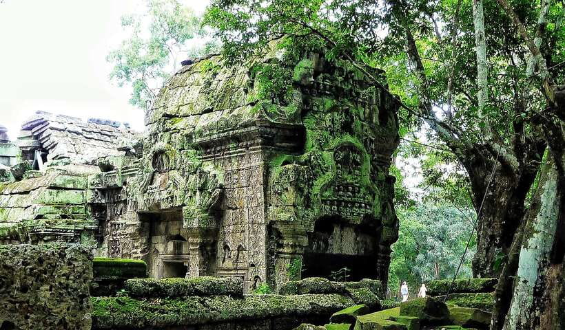 Siem Reap: Banteay Srei and Grand Circuit Heritage Tour - Neak Pean and the temple on the water