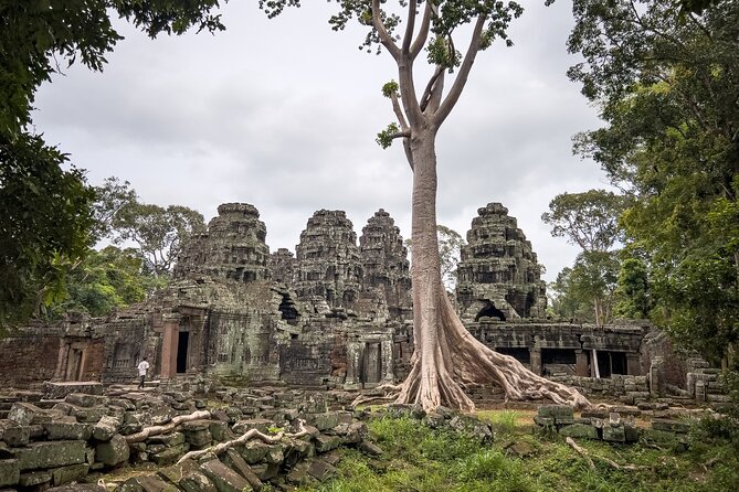 Siem Reap: Bike the Angkor Temples - Full-Day 30km Tour - Forest tracks toward Angkor Thom and Bayon