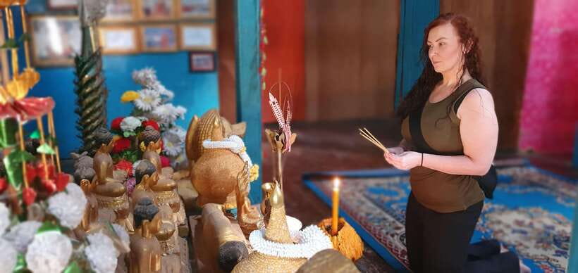 Siem Reap Cambodian Buddhist Water Blessing and Local Market - Practical tips for a respectful visit
