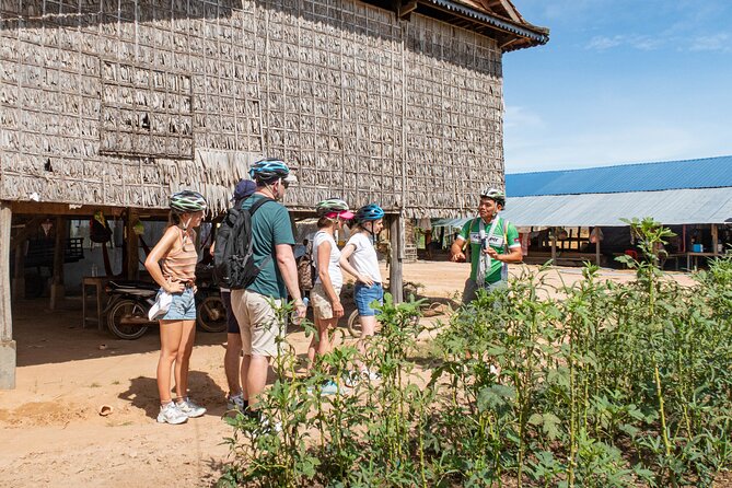 Siem Reap Countryside Bike Tour / E-Bike or Tuk Tuk - Rice wine, village crafts, and Buddhist sites