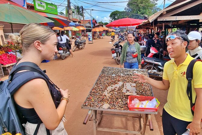 Siem Reap Countryside Jeep Tour - Bakong market and a closer look at local food
