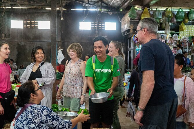 Siem Reap: Countryside Sunset Bike Tour / E-Bike or Tuk Tuk - Wat Po Banteaychey, market, and local livelihoods