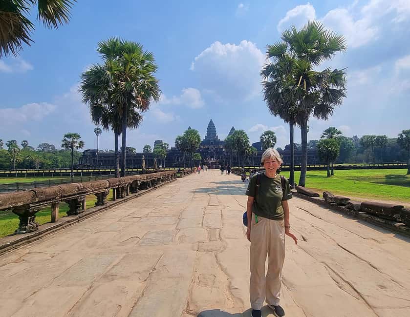 Siem Reap - Discover Angkor Wat by Jeep - Angkor Wat deserves unhurried time