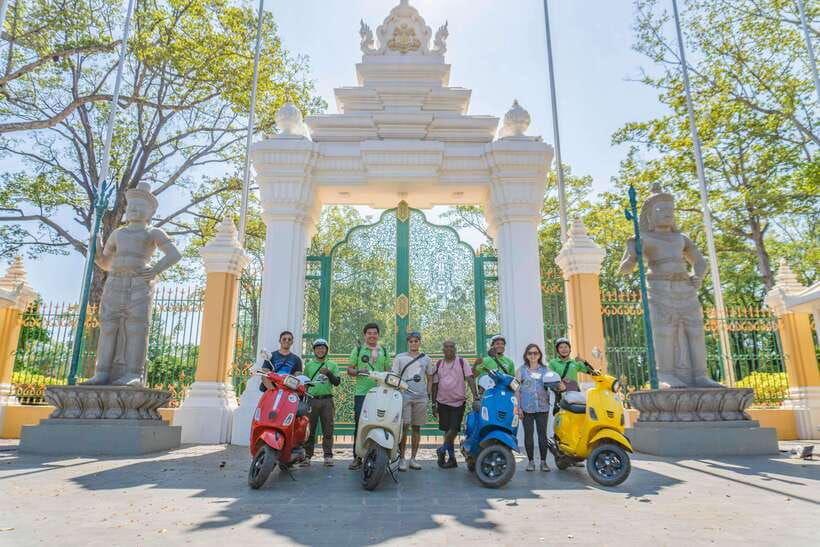 Siem Reap Evening Food Tour - On Promotion Price limit Offer - Lort cha and a family kitchen since 1987