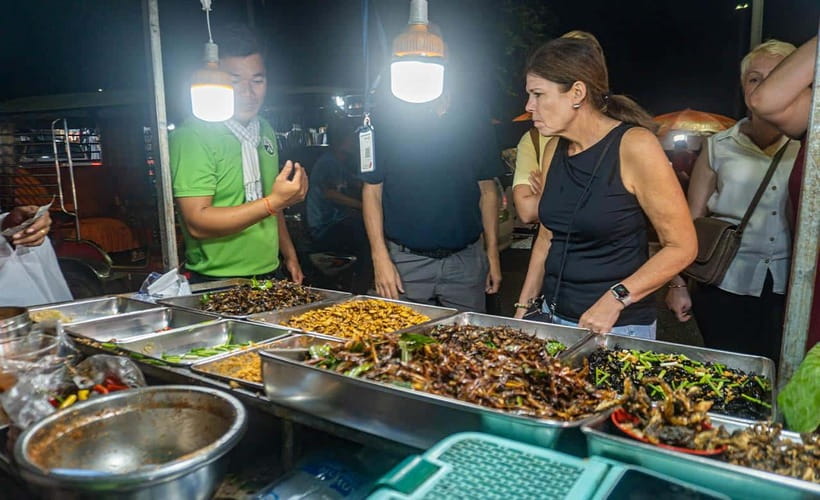 Siem Reap: Evening Foodie Vespa Tour / Tuk Tuk Available - What the $45 price really covers