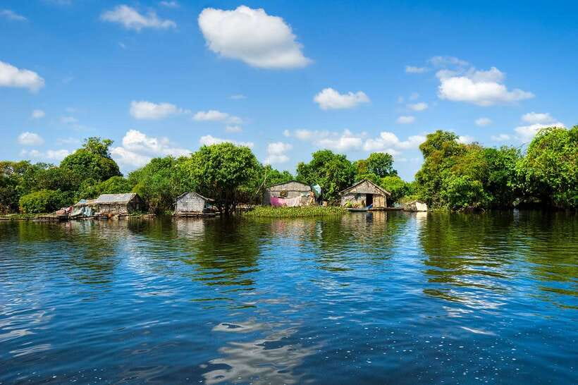 Siem Reap: Floating Village Half-Day Tour - Guide quality and the small-group advantage