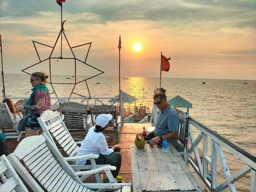 Siem Reap: Floating Village, Kampong Phluk Private Tour - The one-hour ride from Siem Reap