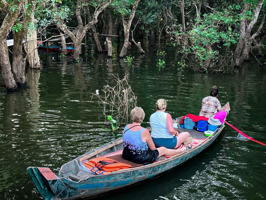 Siem Reap Floating Village Kampong Phluk Sunset with Boat - Who will enjoy this afternoon most