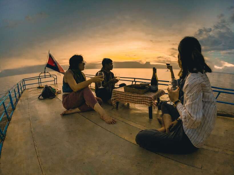 Siem Reap Floating Village Sunset Jeep Tour or SUV Car - Chreav and the countryside stops