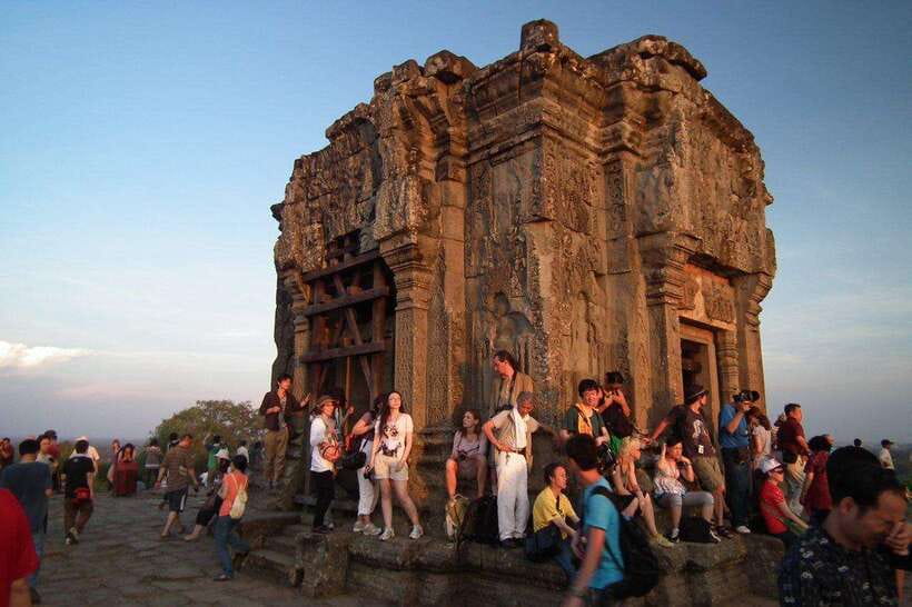Siem Reap: Full Day Angkor Wat Temple Tour with Sunset - Why this temple day works well