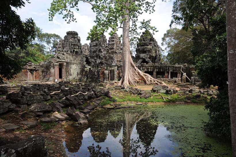 Siem Reap: Full-Day Tuk-Tuk Tour of Angkor Wat Temples - Bayon and Ta Keo bring a different mood