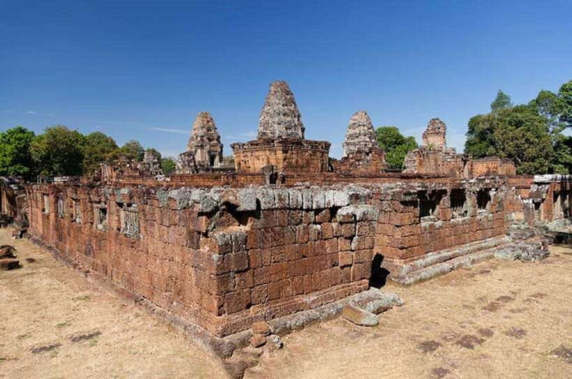 Siem Reap: Grand Circle Temples Tour With Private Tuk-Tuk - The early start and Angkor Wat sunrise option