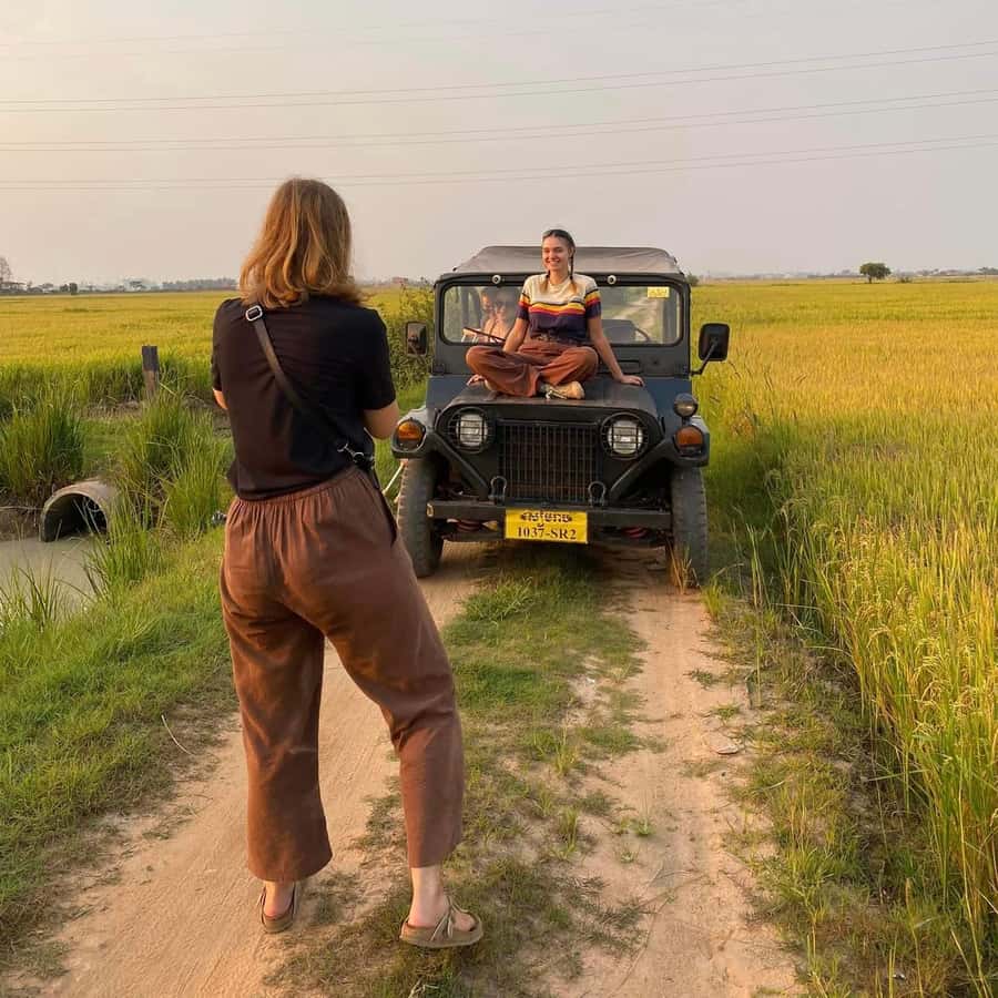 Siem Reap: Guided Countryside Sunset Tour by Jeep - Seeing Daily Life Beyond the Temple Zone