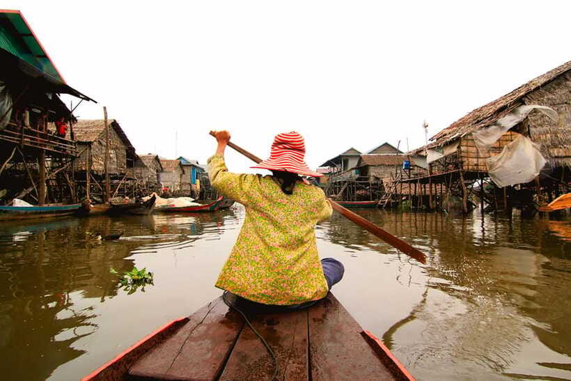Siem Reap: Half-Day Kampong Phluk with Sunset, Boat & Guide - The mangrove canoe and floating café option