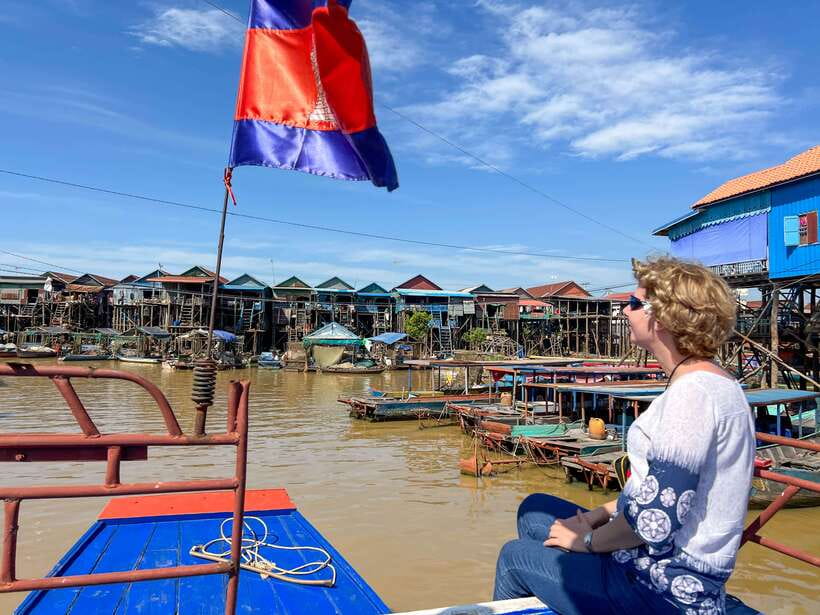 Siem Reap: Kampong Phluk and Tonle Sap Sunset Boat Cruise - Seeing everyday life in Kampong Phluk
