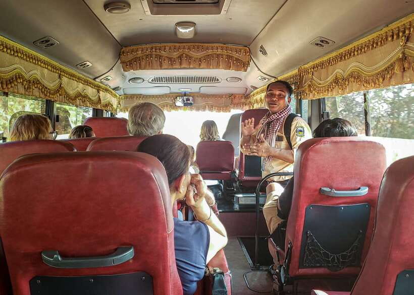 Siem Reap: Kampong Phluk Floating Village Tour with Boat - The guides make a major difference
