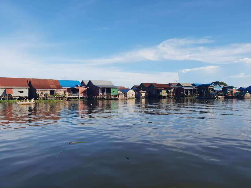 Siem Reap: Kompong Khleang Floating Village Guided Tour - A private boat through Tonle Sap’s seasonal waterways