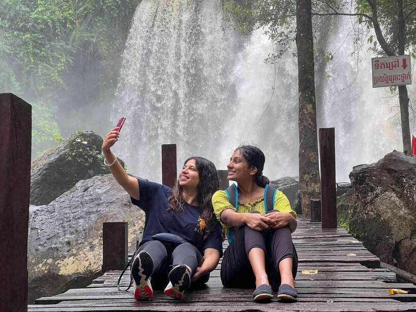 Siem Reap: Kulen Mountain Small Group Tour with Picnic Lunch - The vehicle, timing, and comfort details