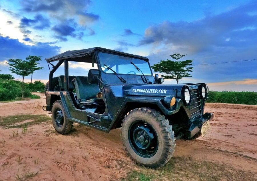 Siem Reap: Magical Kulen Mountain by Cambodiajeep - Swimming under one of Cambodia’s major waterfalls